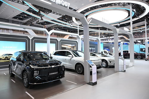 早讀聚焦 假期出行迎利好 廣州汽車補(bǔ)貼與火車票發(fā)售同步開啟